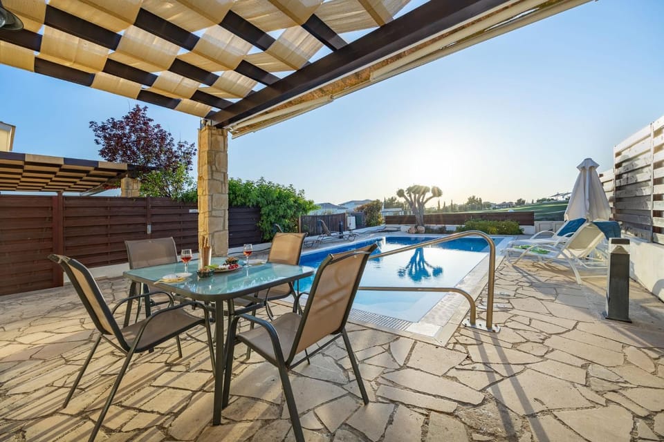 Patio, Garden, Golfcourse, Other, Garden view, Pool view