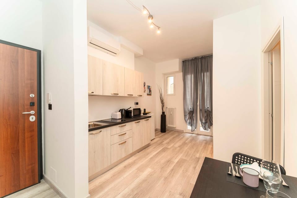 Kitchen or kitchenette, Dining area, minibar, pet friendly, stove