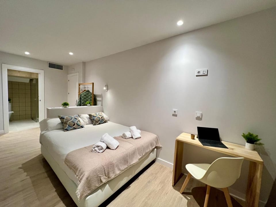Bed, Bedroom