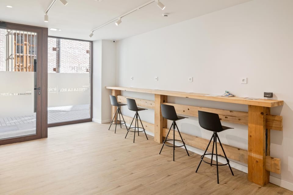 Property building, Lobby or reception