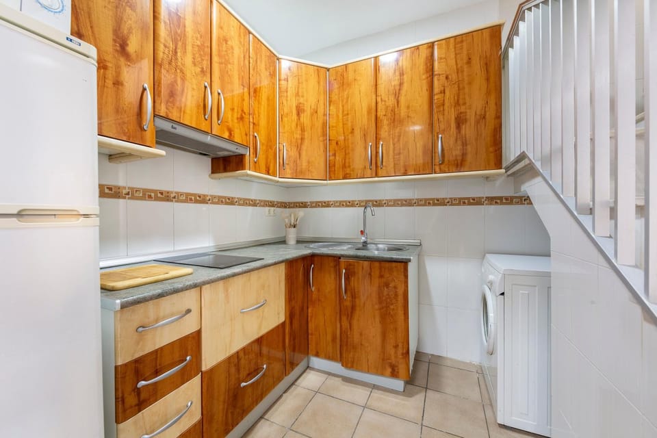 Property building, Kitchen or kitchenette, Living room