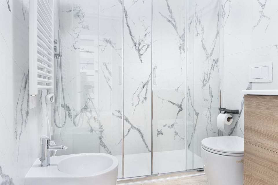 Shower, Toilet, Bathroom