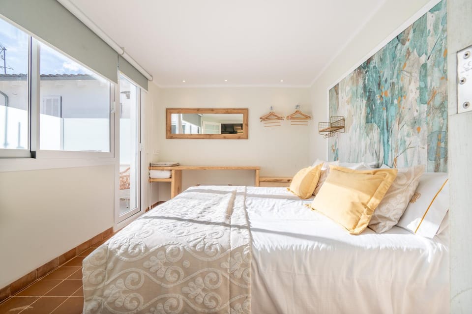 Living room, Bedroom