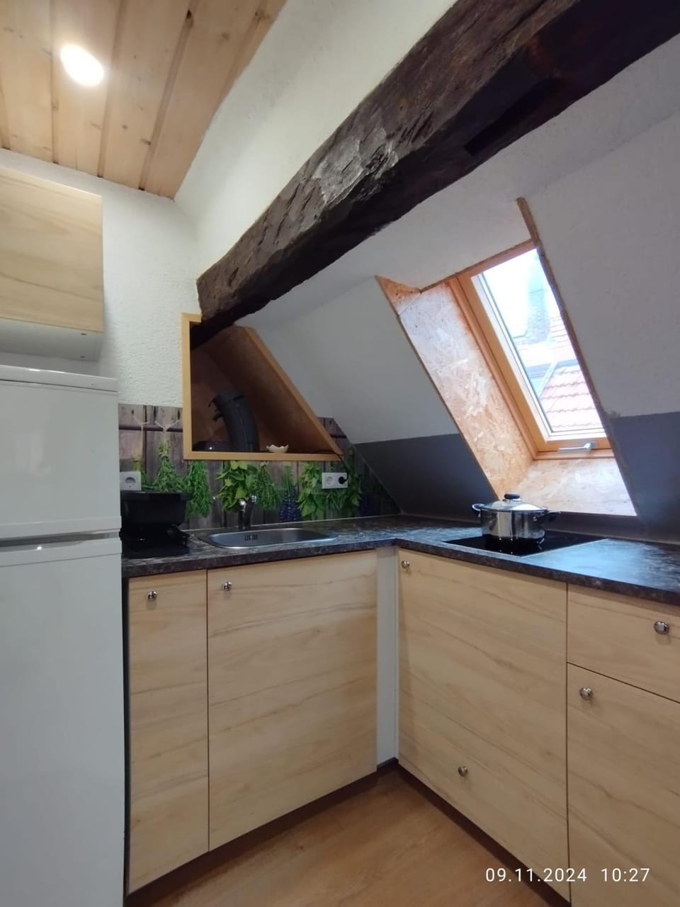 Kitchen or kitchenette, stove