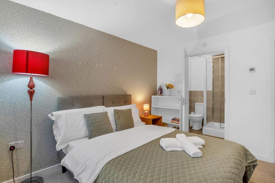Beautiful flat in Shirley, spacious and stylish Apartment in Shirley