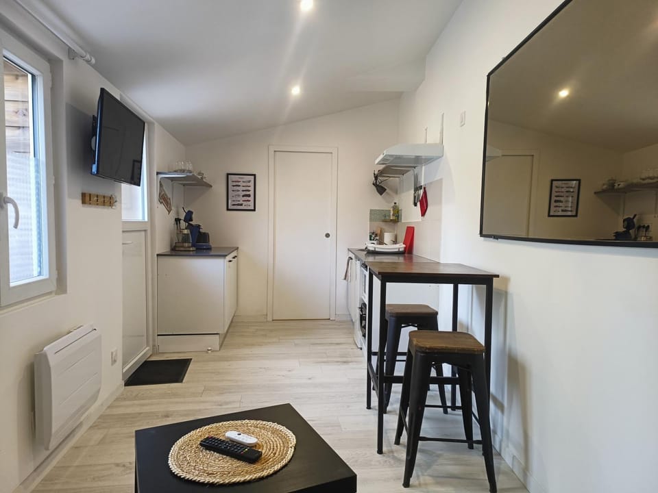 Petit studio proche centre-ville Apartment in Brittany