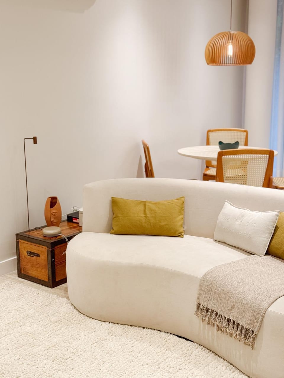 2BR Heart of Leblon with Balcony, Renovated Gem Apartment in Rio de Janeiro
