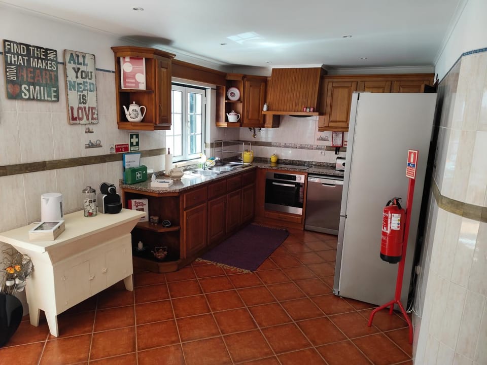 Communal kitchen, kitchen