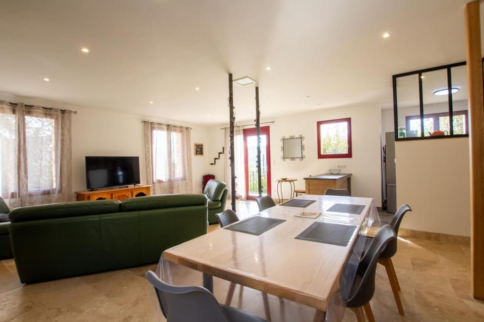 Chantegrel House in Nouvelle-Aquitaine