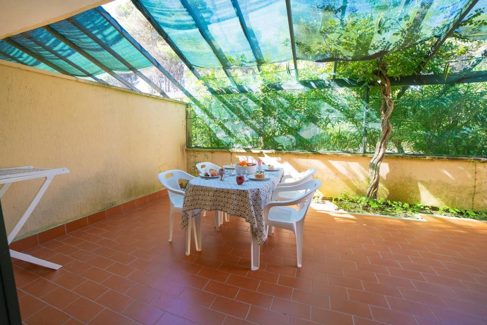 Balcony/Terrace, Dining area