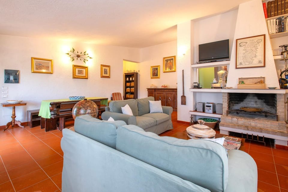 Property building, Living room