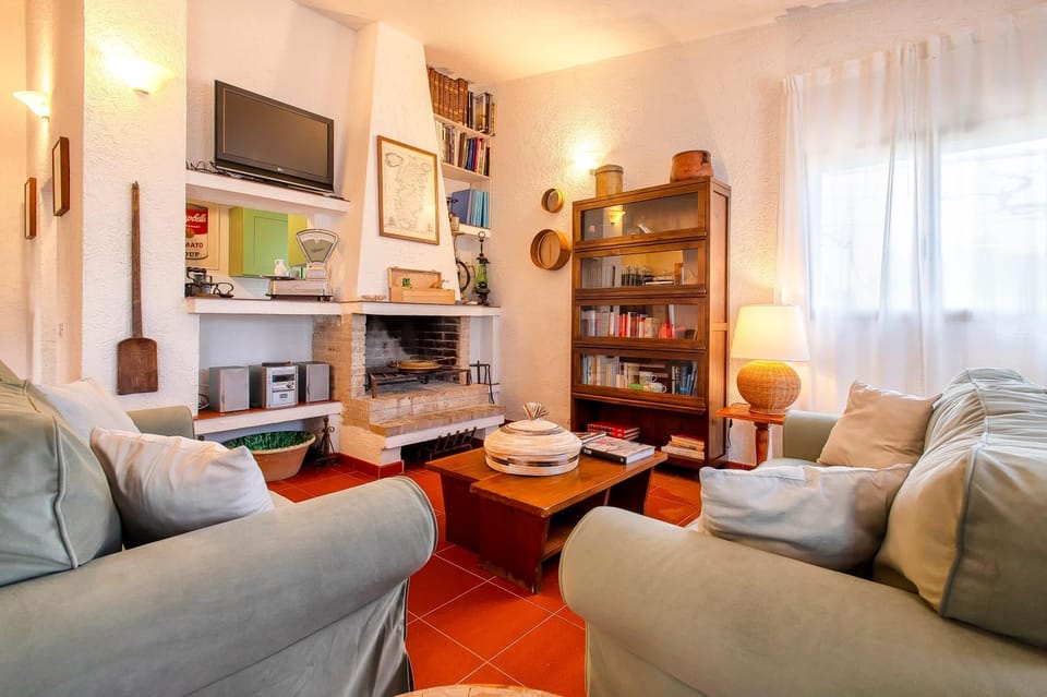 Property building, Living room