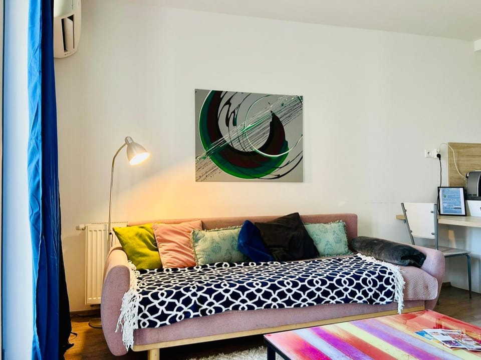 Happy Blue downtown center Apartment in Bratislava
