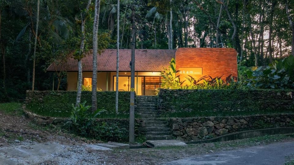 Property building, Natural landscape, Garden view