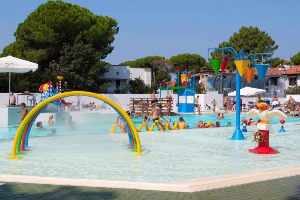 Aqua park, Swimming pool