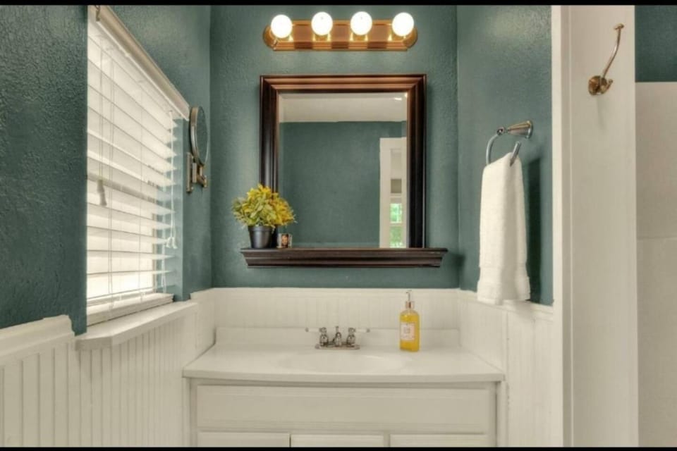 Charming, cozy, one bedroom apartment Apartment in Lakeland