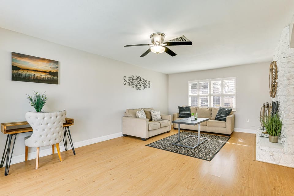 4 Mi to Lakes Park: Family Home in Fort Myers! House in Fort Myers