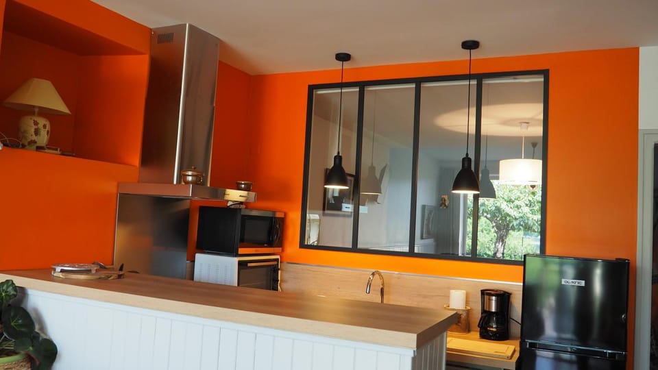 Property building, Kitchen or kitchenette, Living room