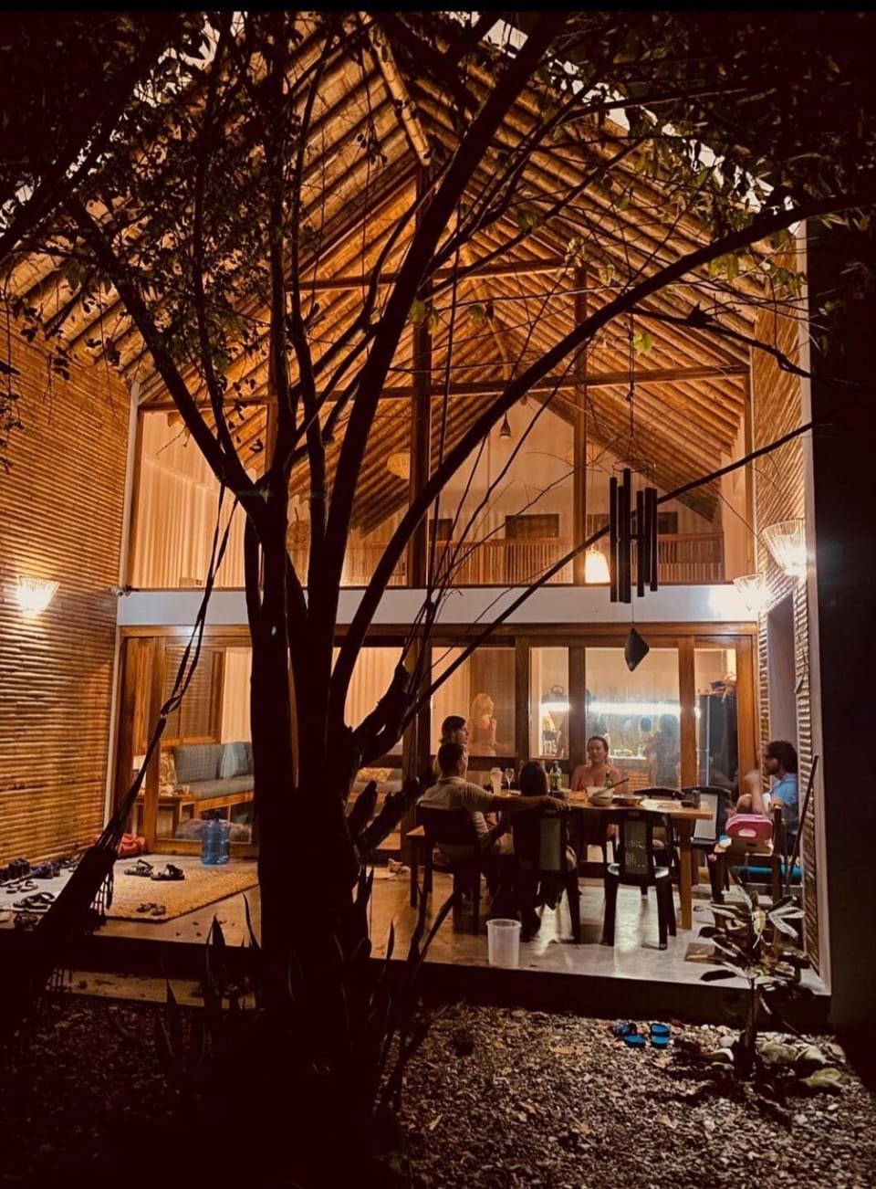 Night, Dining area