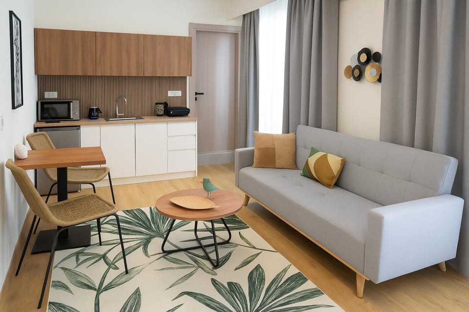 Kitchen or kitchenette, Seating area, Dining area