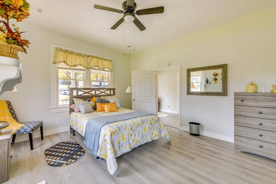 Walk to Riverfront Park: Updated Home in Columbus! House in Phenix City