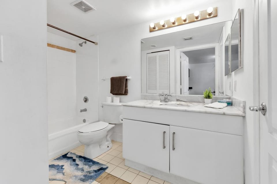 Luxury Miami Brickell Stay-Bay View Apartment in Brickell
