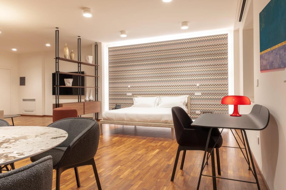 Bed, Photo of the whole room
