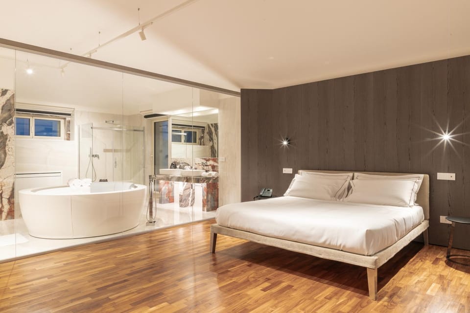 Bathroom, Photo of the whole room, Bedroom, Bath
