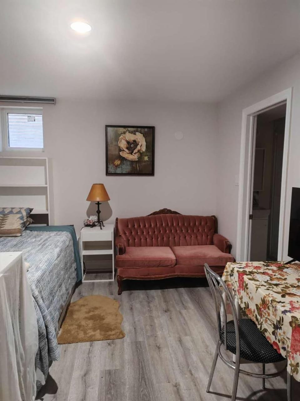 Ivy Den Bed and Breakfast in Burlington