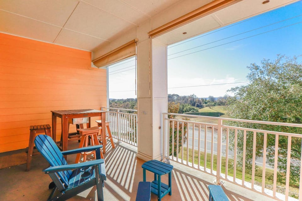 Sojourn's Sanctuary Condo Vitamin Sea Sleeps 6 House in Sandbridge