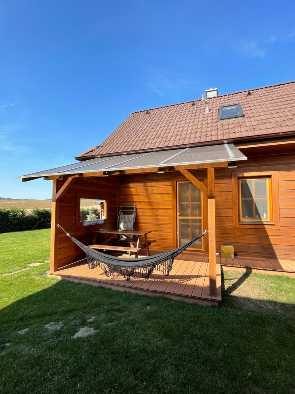 Property building, Garden, Balcony/Terrace