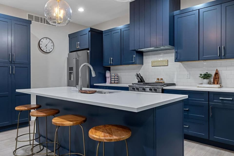 The Happy Place by Juniper Holiday + Home House in Chikaming Township
