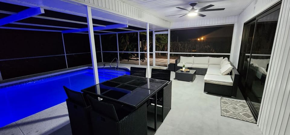 Patio, Pool view, Swimming pool