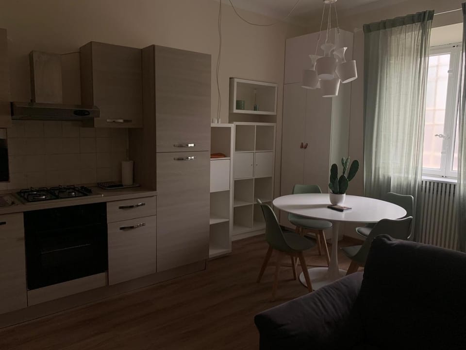 Property building, Kitchen or kitchenette, Living room