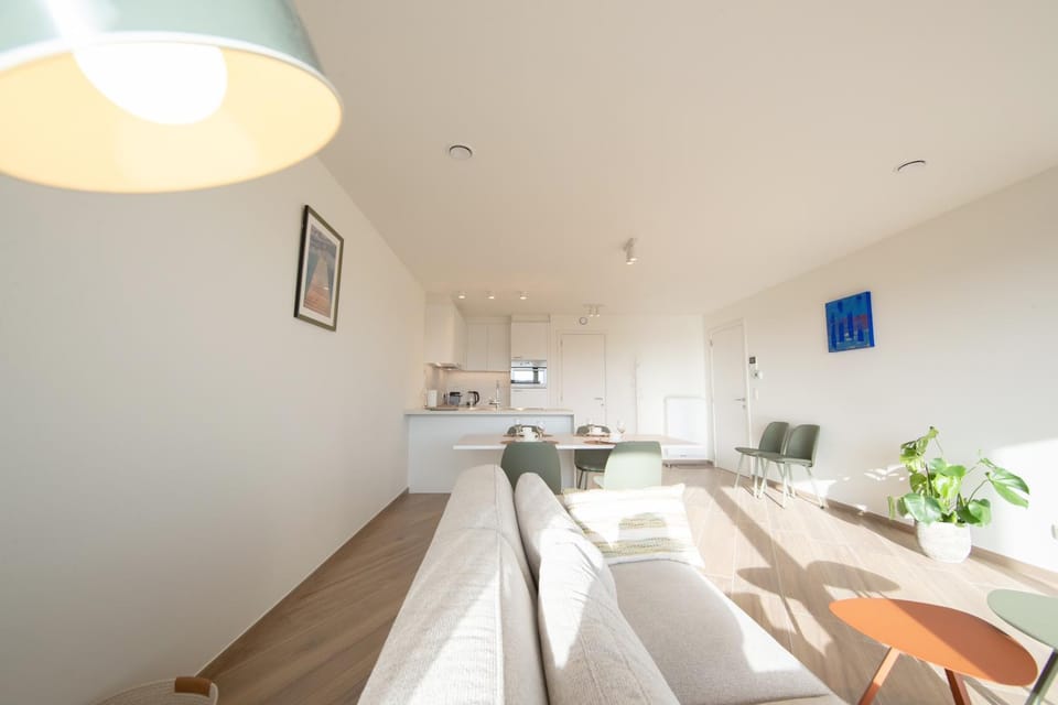 Kitchen or kitchenette, Living room, Seating area
