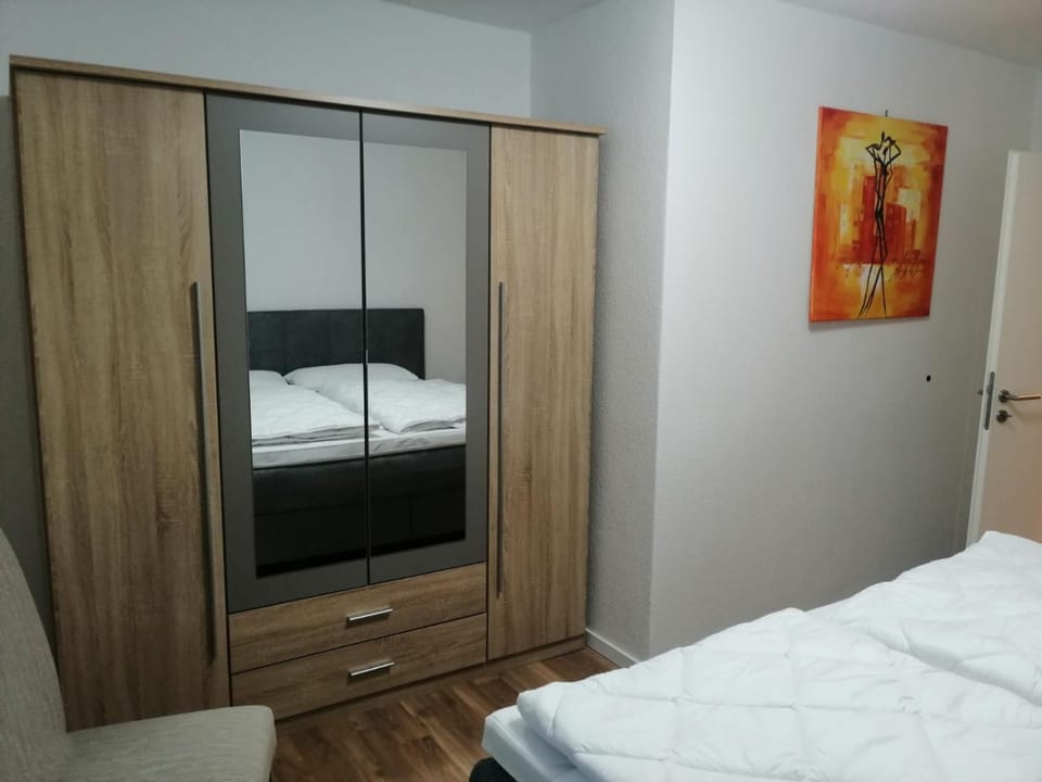 Bed, Photo of the whole room, Bedroom, wardrobe