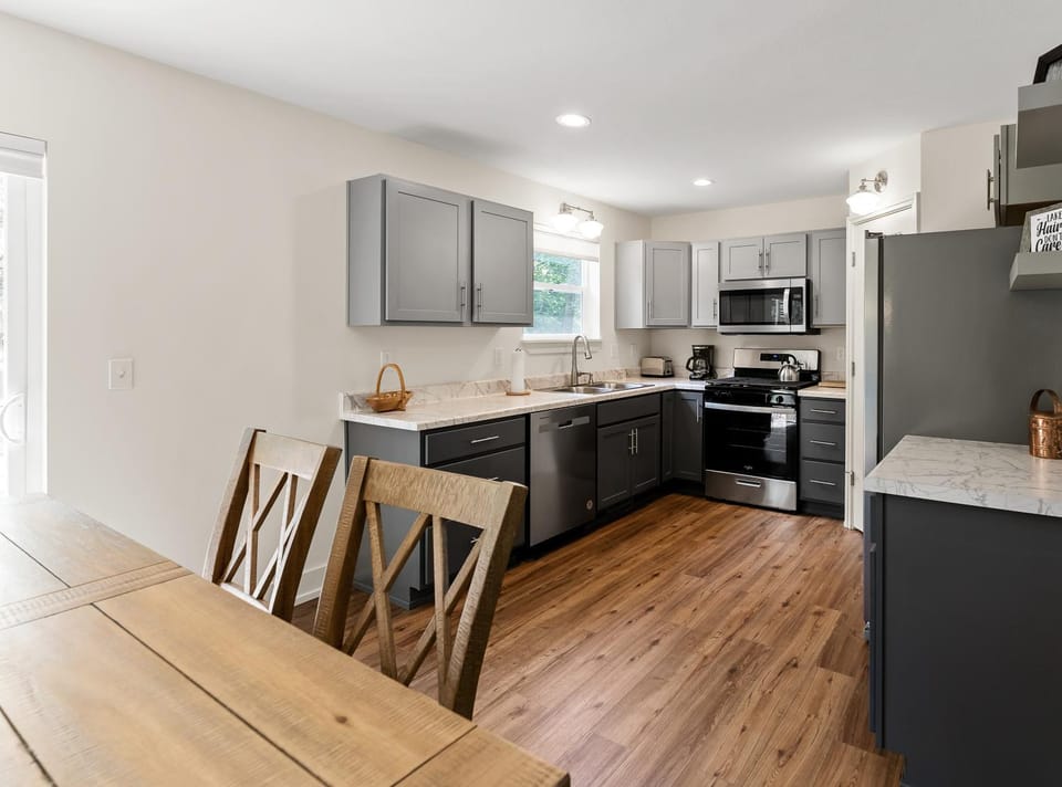 Silverside House - Pet Friendly - Centrally Located House in Muskegon
