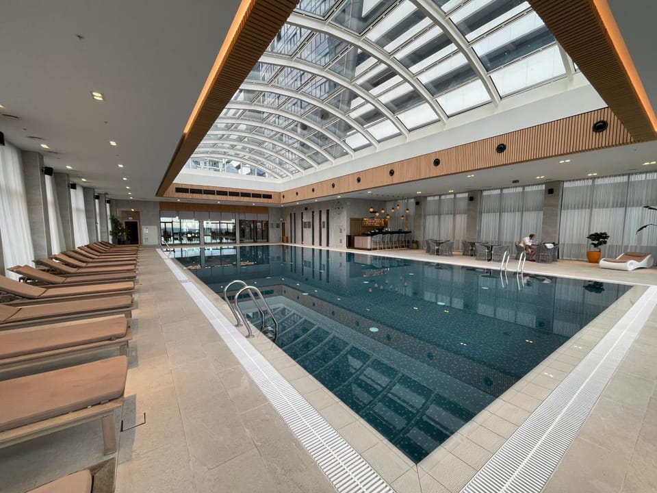 Pool view, Swimming pool