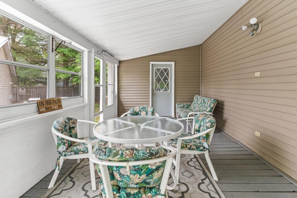 Lakeview Cottage - stunning views of Silver Lake. House in Wisconsin