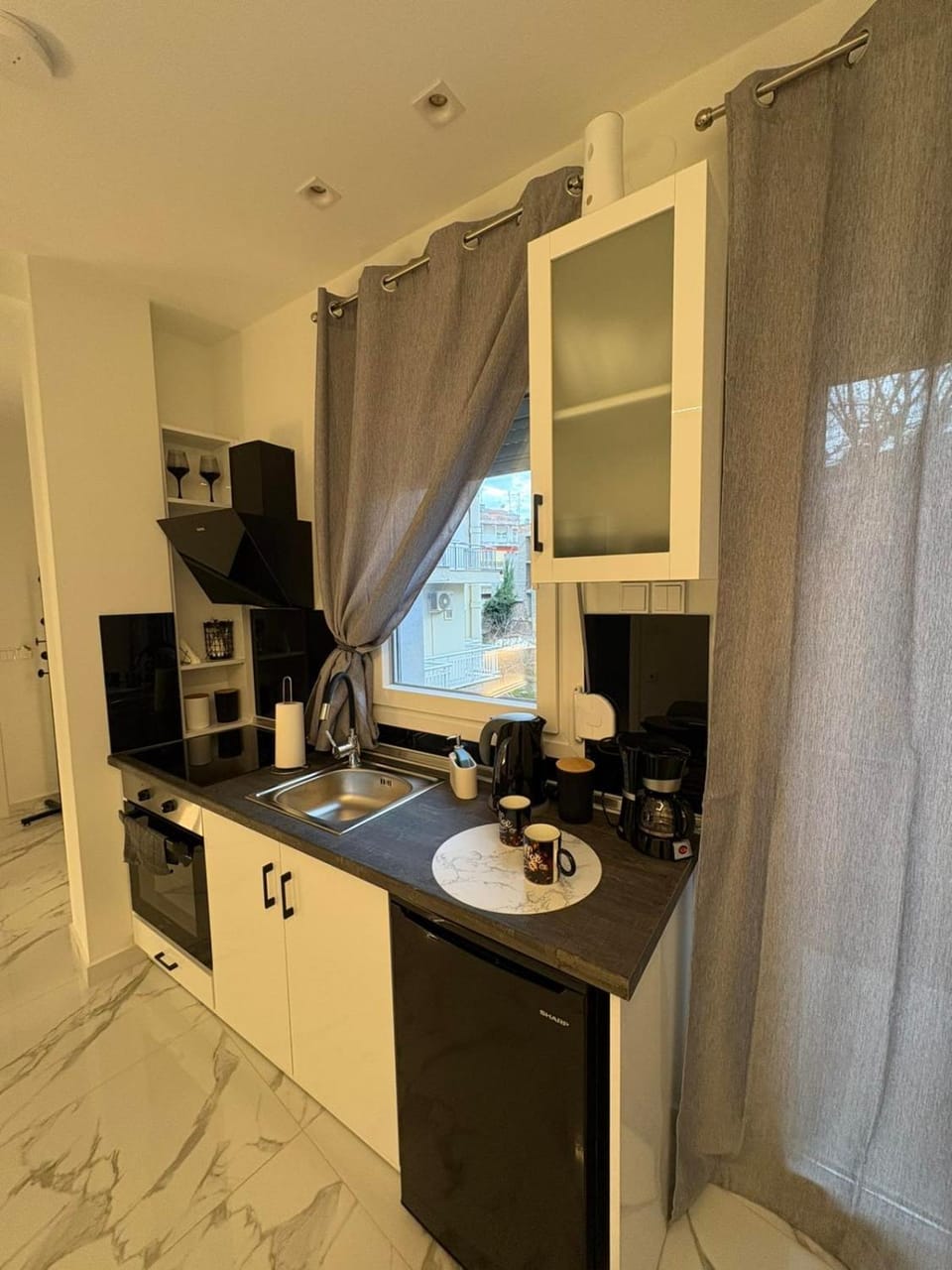 Kitchen or kitchenette