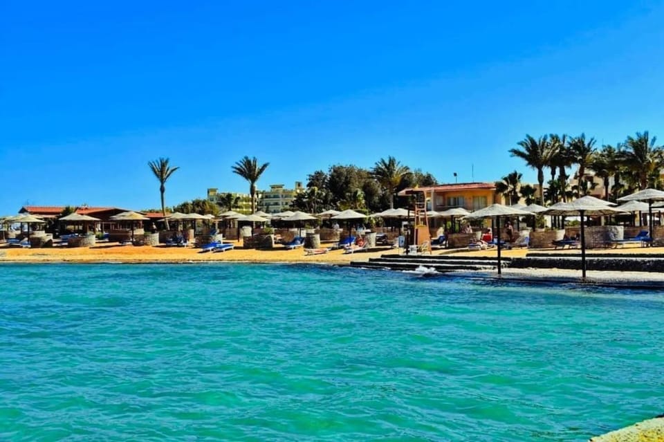 Nearby landmark, Day, Natural landscape, Beach, Sea view, sunbed