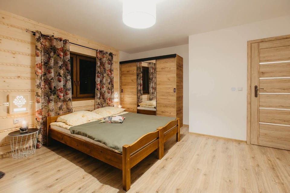 Zacisze z bilardem, sauną i jacuzzi House in Lesser Poland Voivodeship