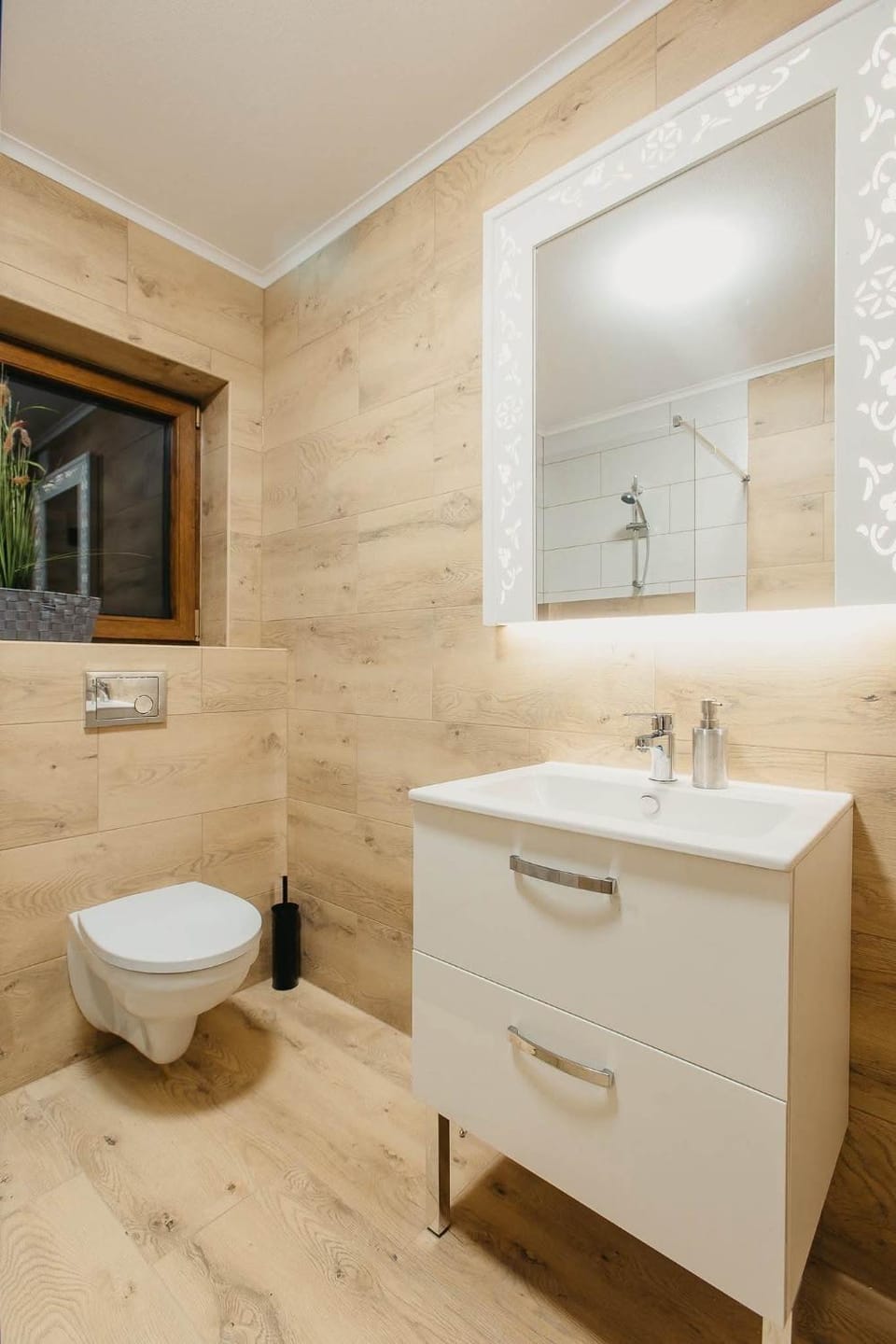 Zacisze z bilardem, sauną i jacuzzi House in Lesser Poland Voivodeship