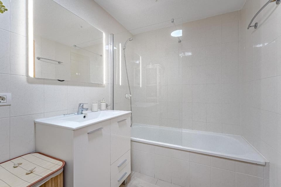 Bathroom, Living room