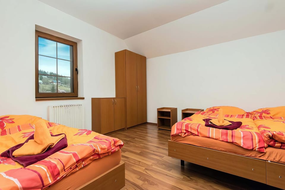 Property building, Bed, View (from property/room), Bedroom, Family, furniture