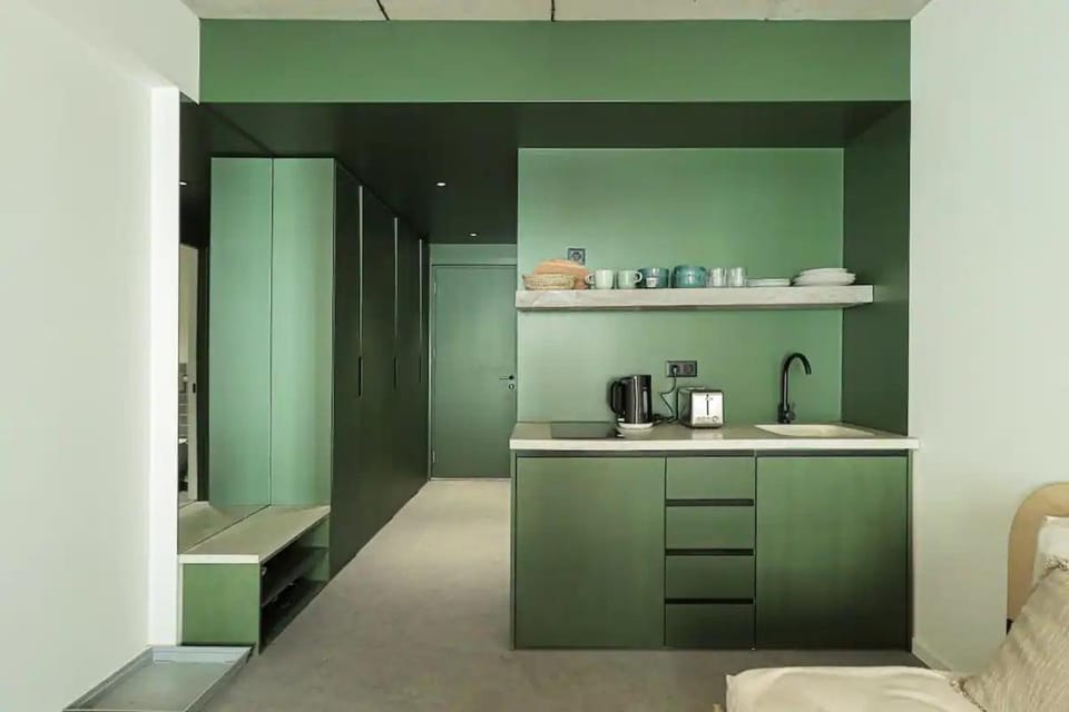 Kitchen or kitchenette