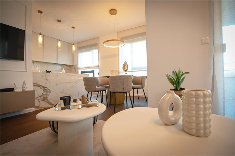 TV and multimedia, Kitchen or kitchenette, Dining area
