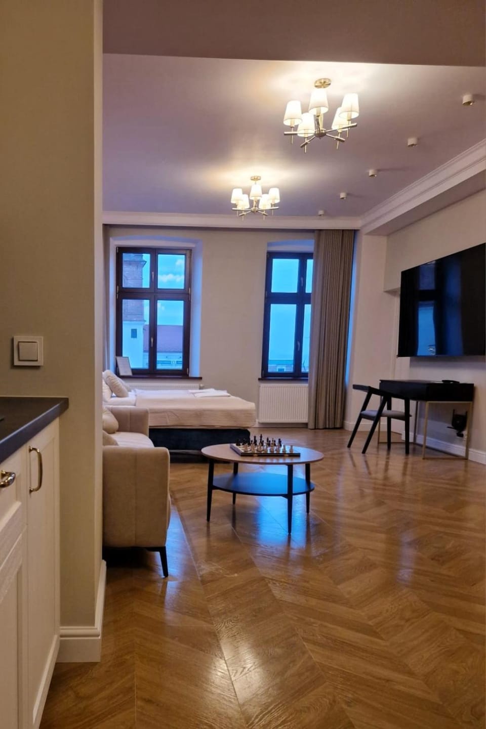 TV and multimedia, Photo of the whole room, Bedroom