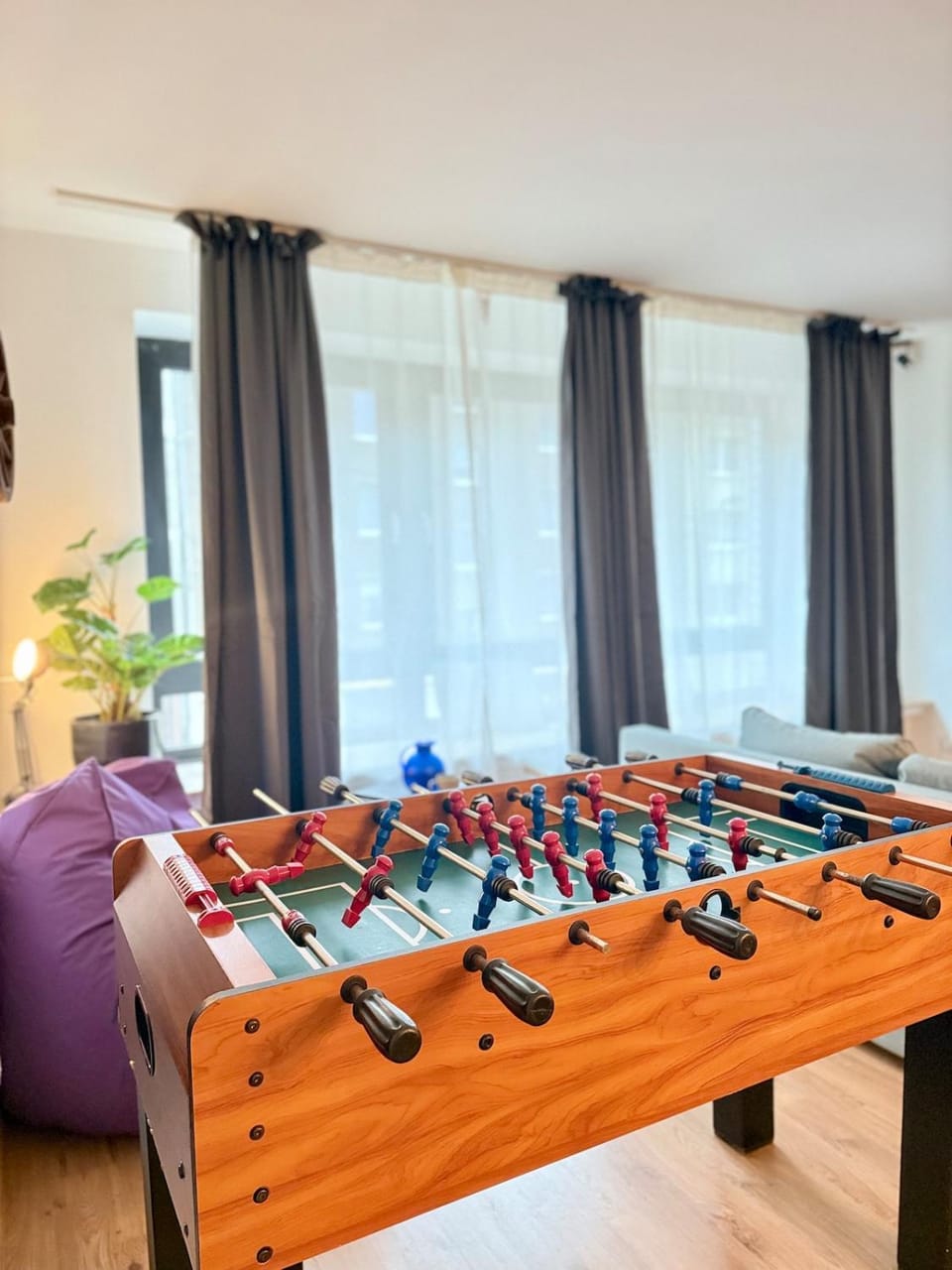 Game Room, Living room