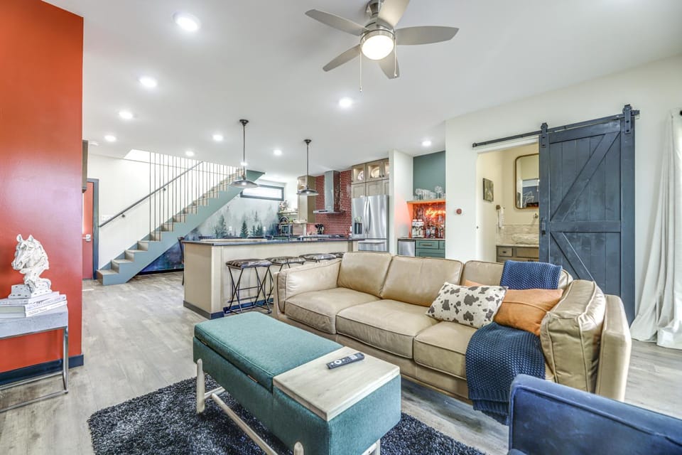 5 Mi to WEC: Pet-Friendly Home in Wilmington House in Ohio